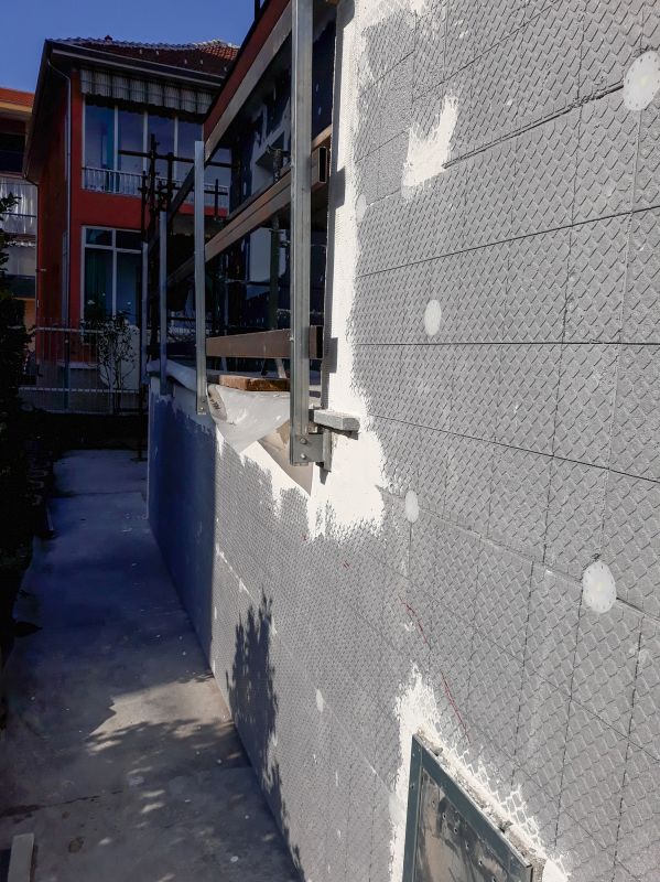 Hotel Eifs Repair